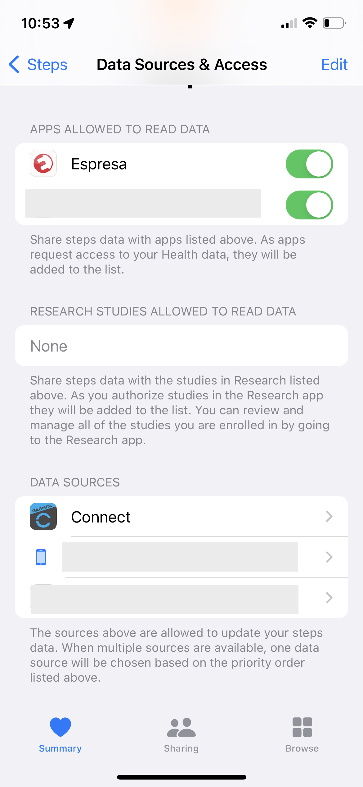 Screenshot showing Garmin Connect as the primary data source in Apple Health